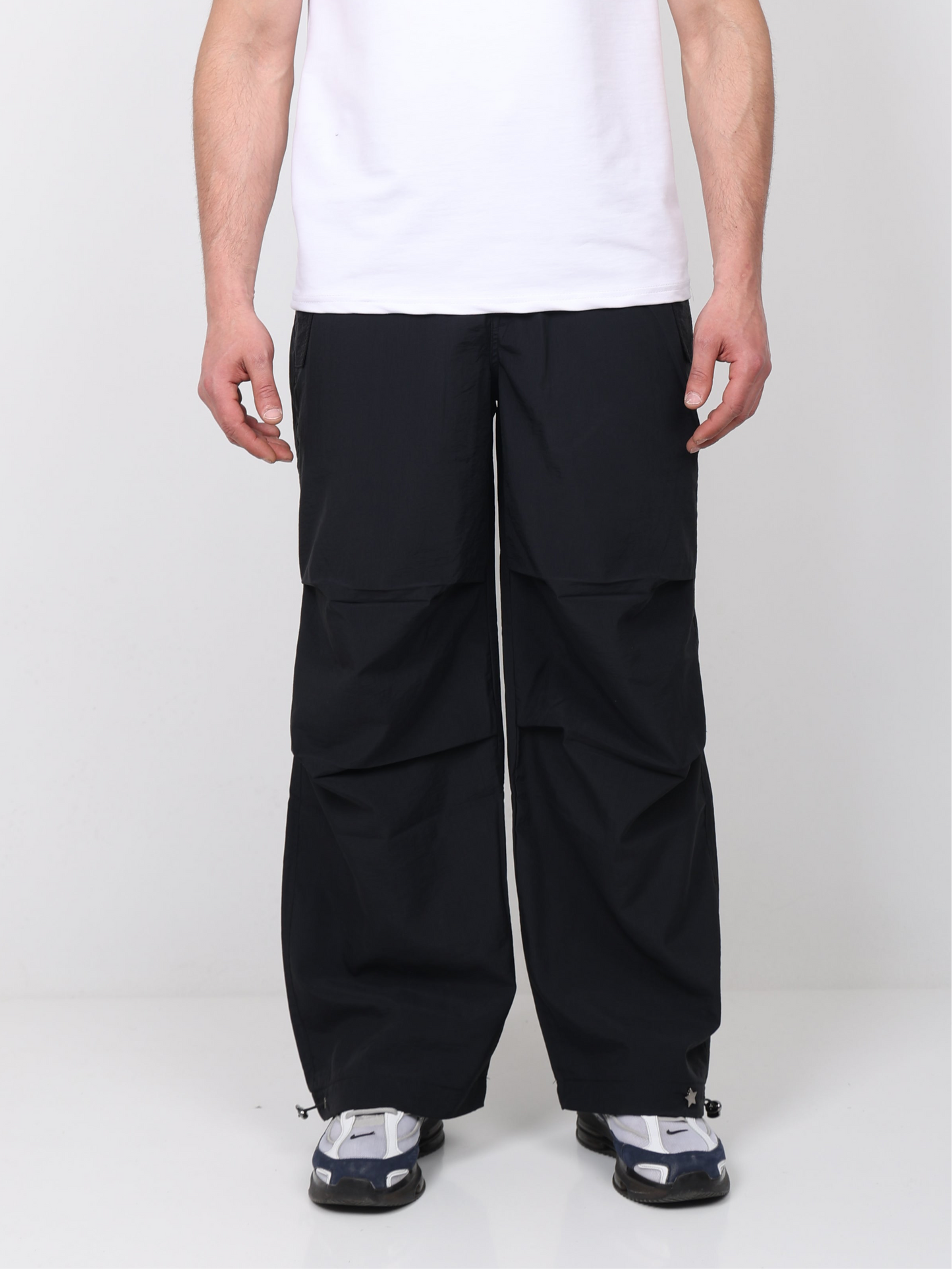 Urban Loose Parachute Pants - Black