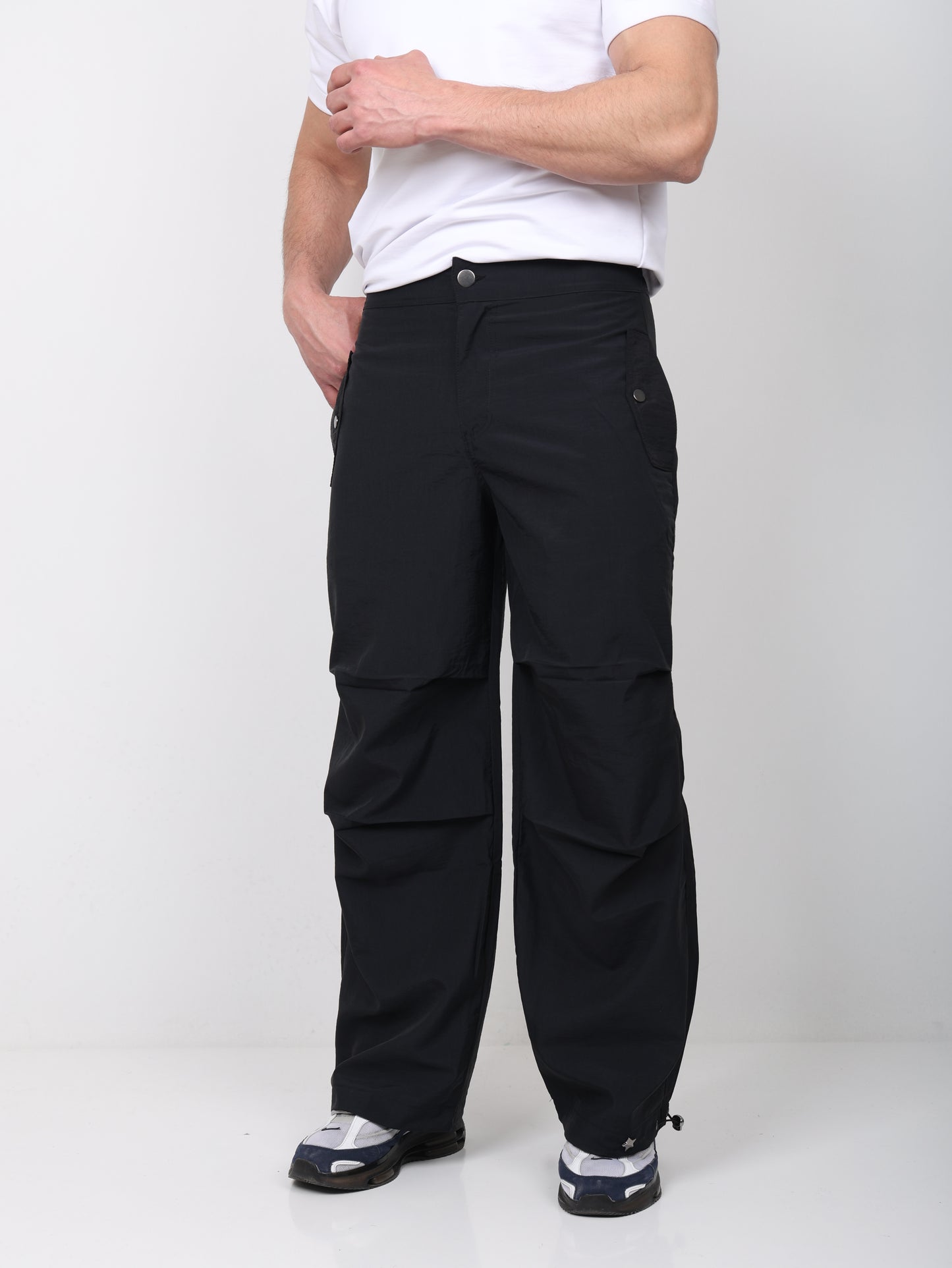 Urban Loose Parachute Pants - Black