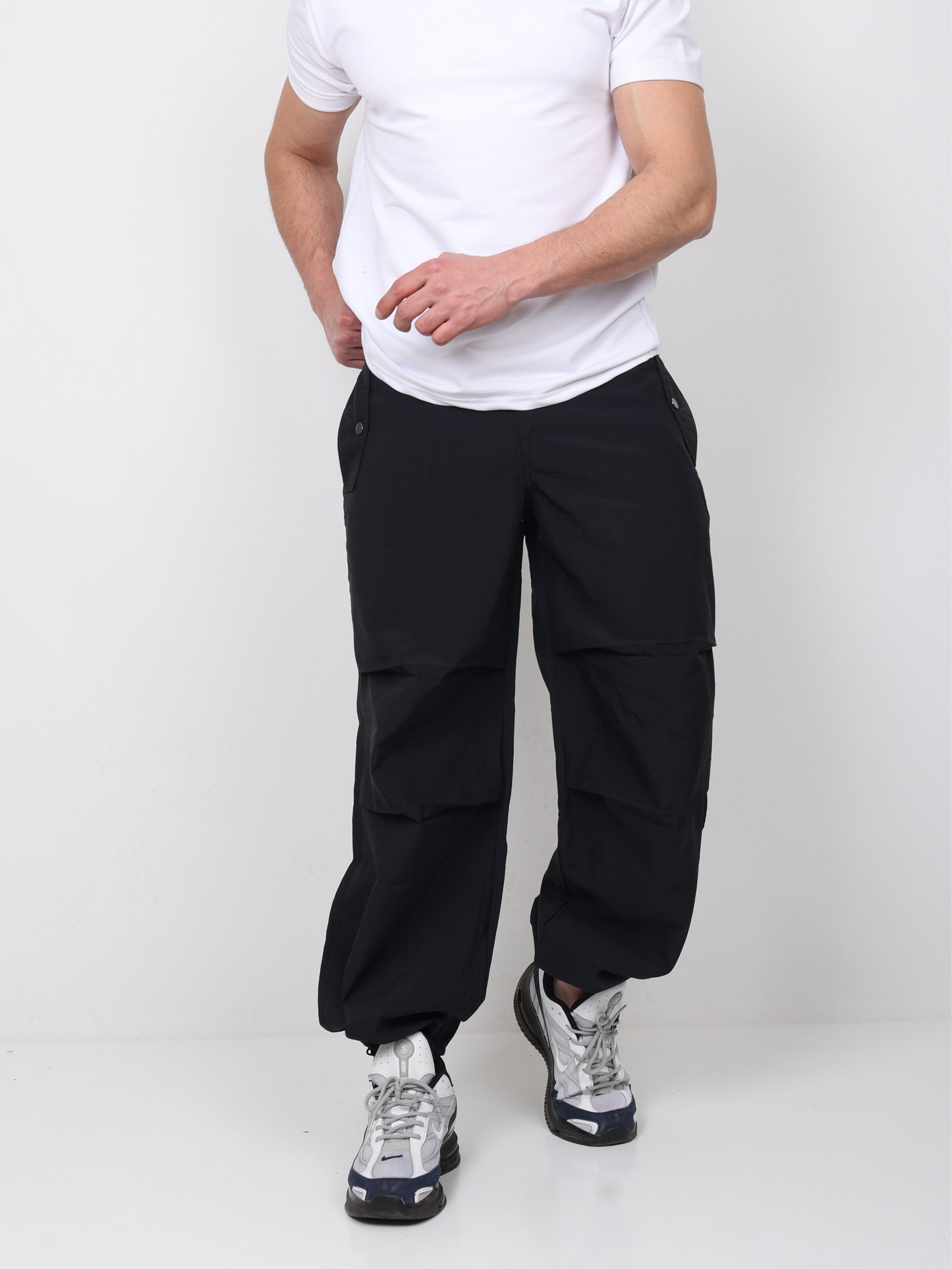 Urban Loose Parachute Pants - Black