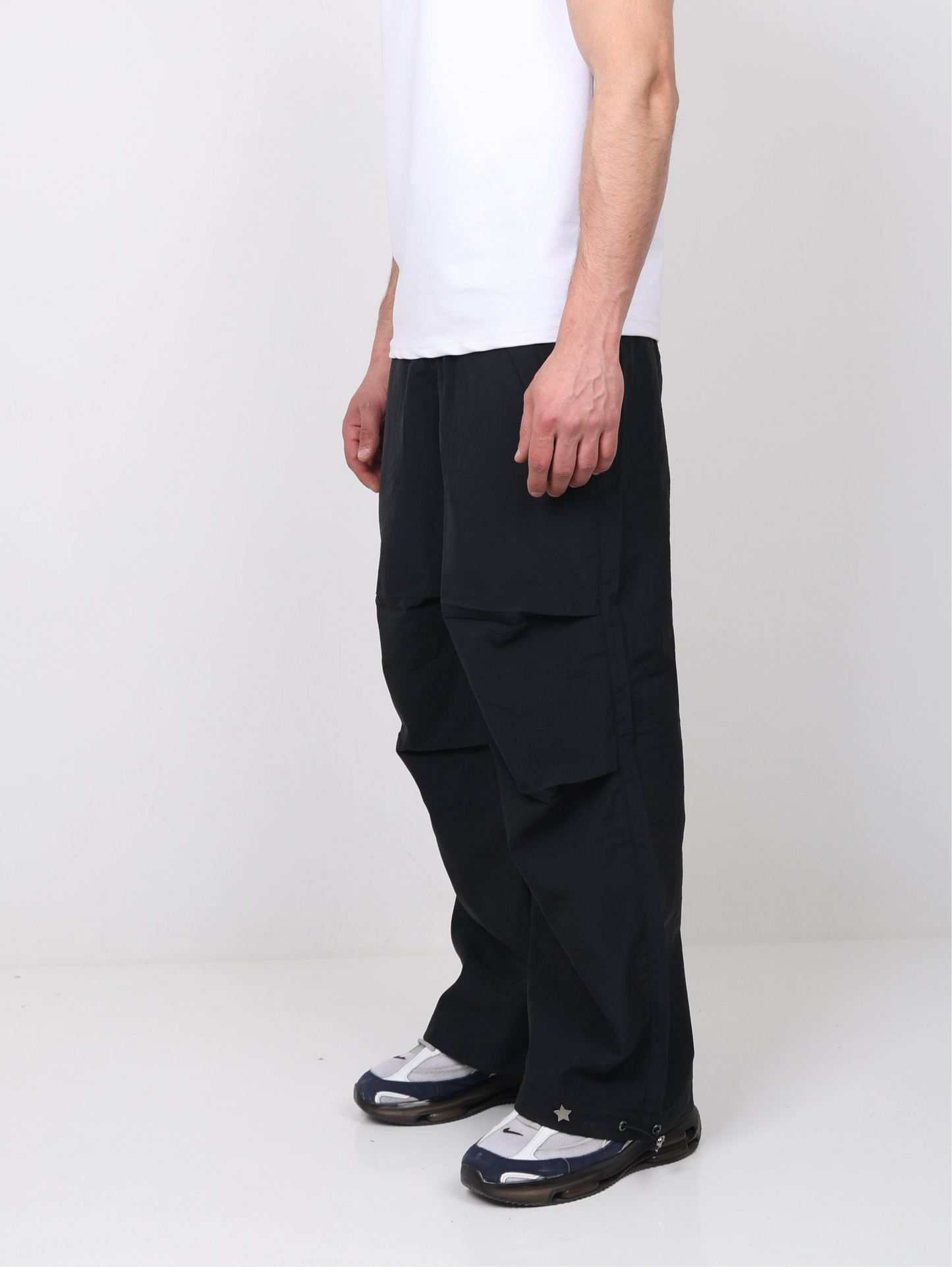 Urban Loose Parachute Pants - Black