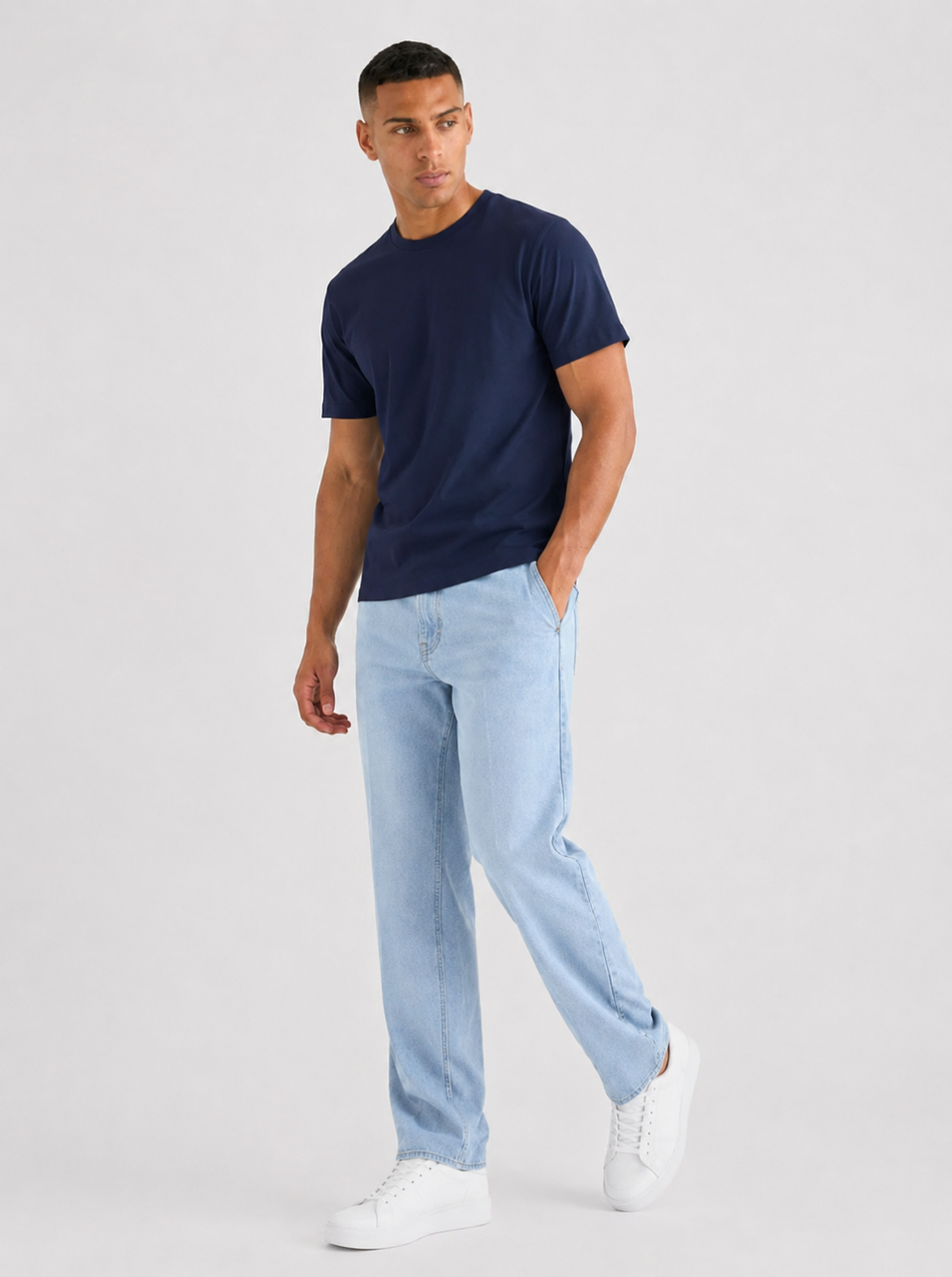 NAVY BASIC T SHIRT