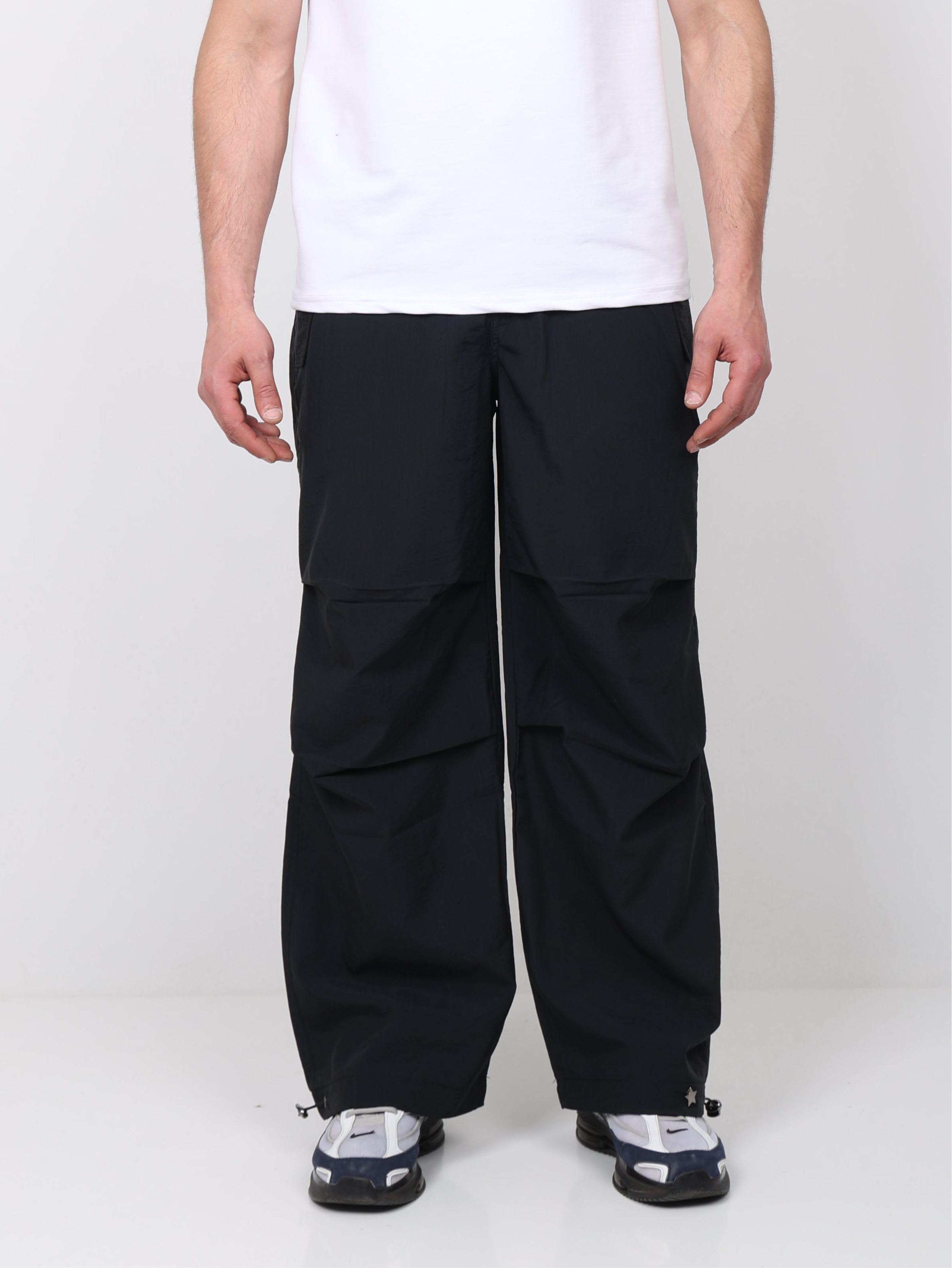 Urban Loose Parachute Pants - Black