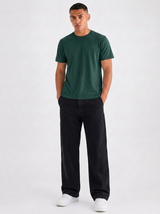 BASIC T SHIRT
